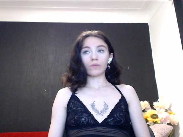 Danielle-Morina live cam on BongaCams