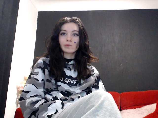 Danielle-Morina live cam on BongaCams