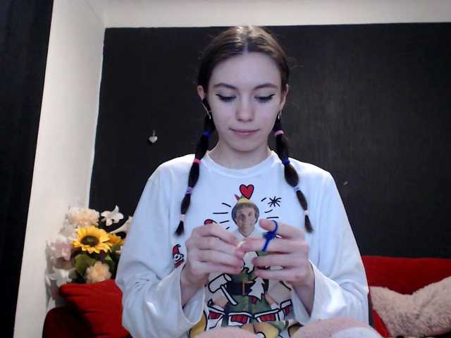 Danielle-Morina live cam on BongaCams