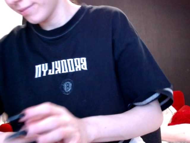 Danielle-Morina live cam on BongaCams