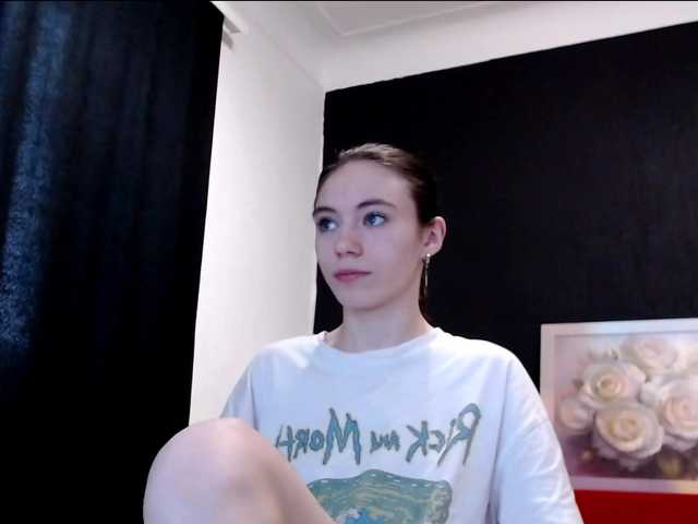 Danielle-Morina live cam on BongaCams