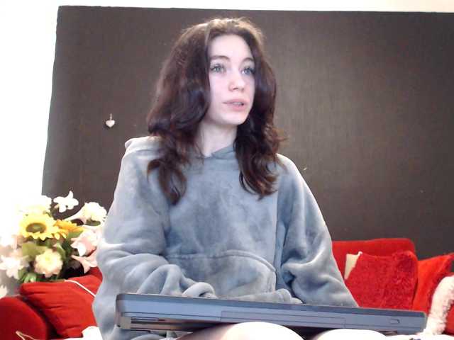 Danielle-Morina live cam on BongaCams