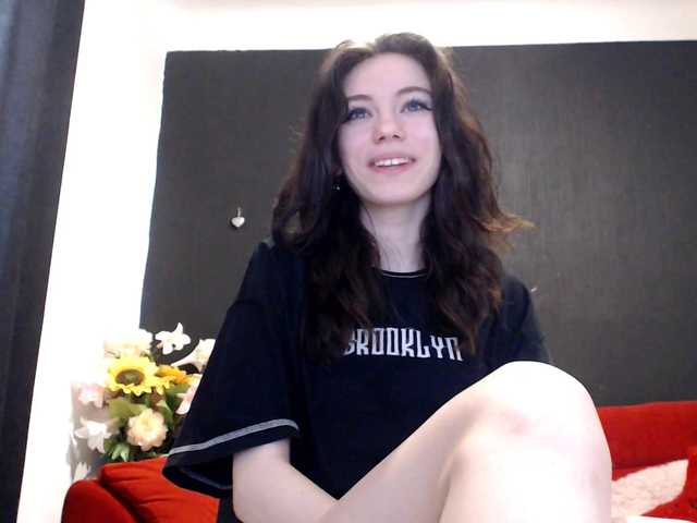 Danielle-Morina live cam on BongaCams
