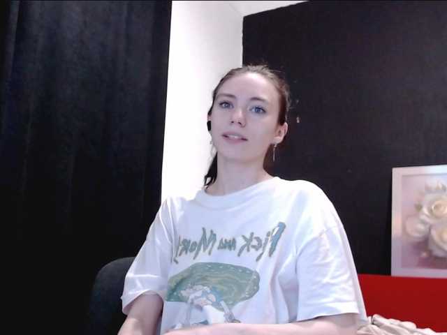 Danielle-Morina live cam on BongaCams