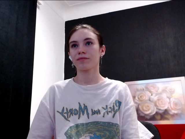 Danielle-Morina live cam on BongaCams