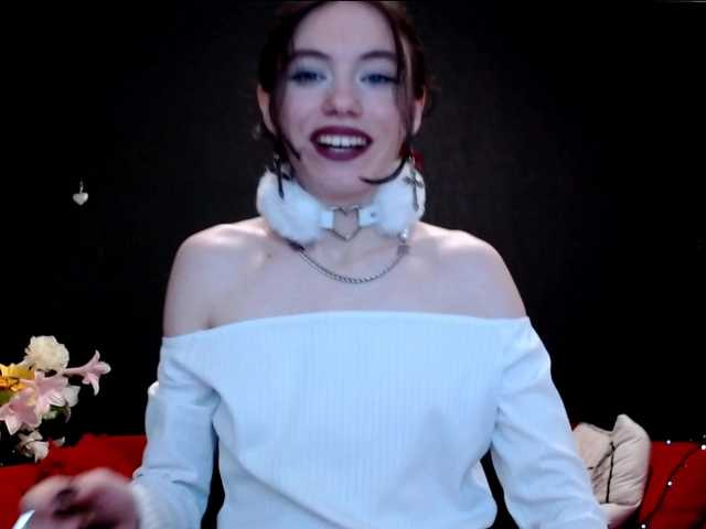 Danielle-Morina live cam on BongaCams