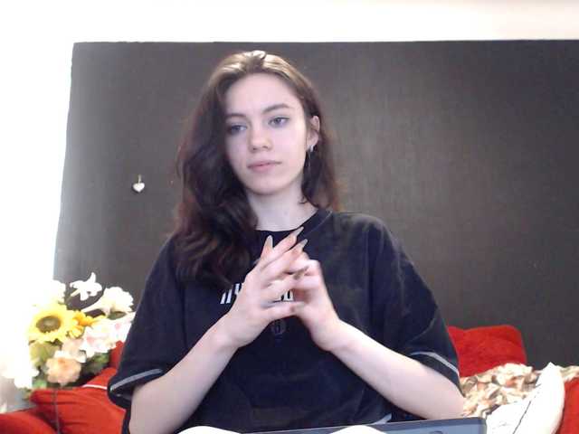 Danielle-Morina live cam on BongaCams