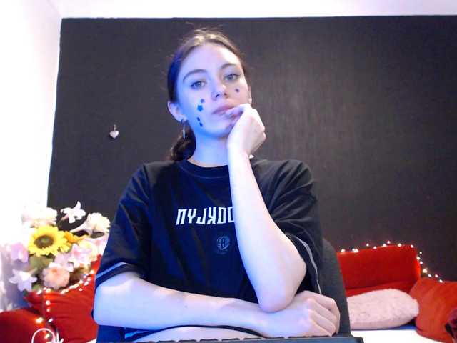 Danielle-Morina live cam on BongaCams