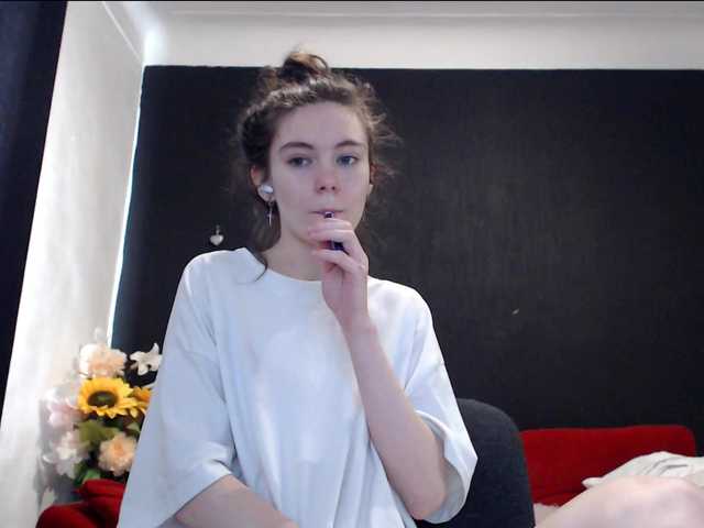 Danielle-Morina live cam on BongaCams