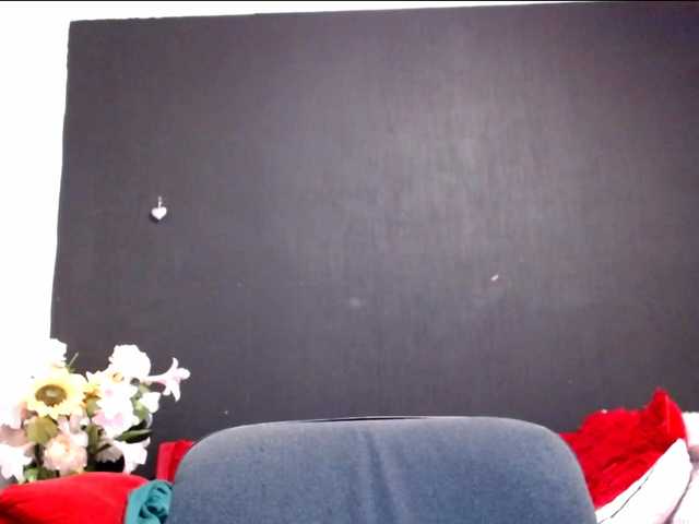 Danielle-Morina live cam on BongaCams