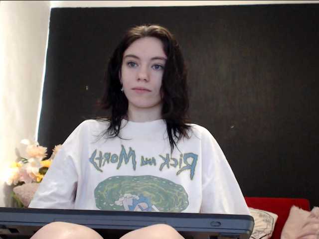 Danielle-Morina live cam on BongaCams