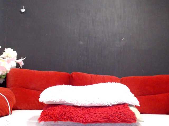 Danielle-Morina live cam on BongaCams