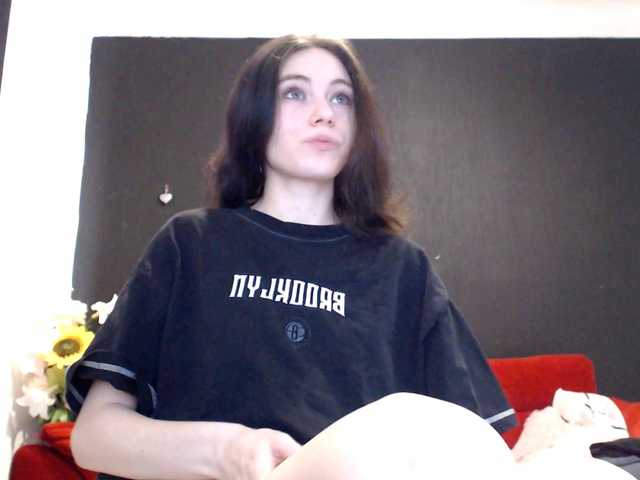 Danielle-Morina live cam on BongaCams
