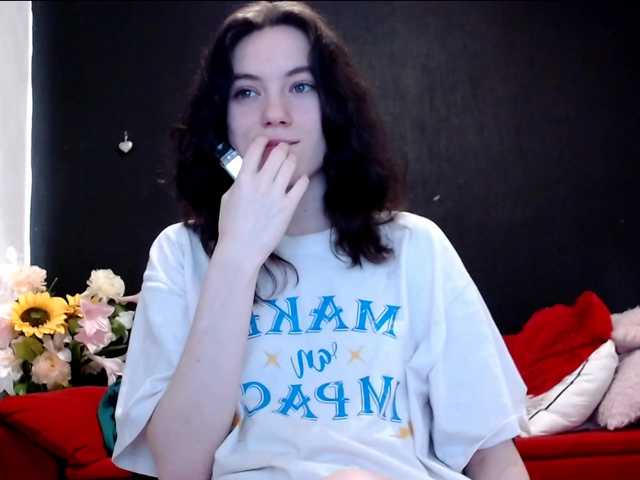 Danielle-Morina live cam on BongaCams