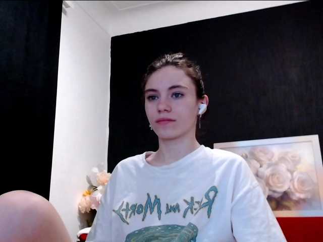 Danielle-Morina live cam on BongaCams