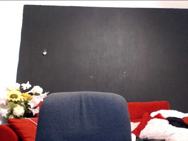 Danielle-Morina live cam on BongaCams
