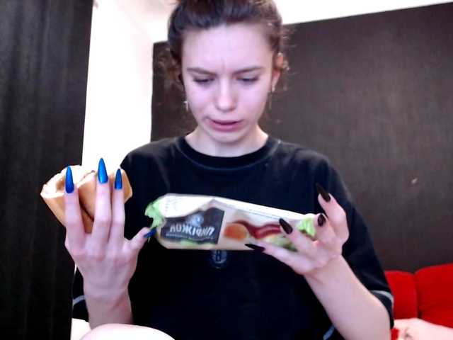 Danielle-Morina live cam on BongaCams