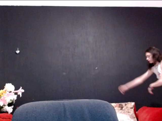 Danielle-Morina live cam on BongaCams