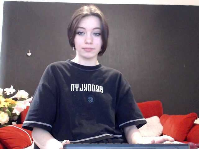 Danielle-Morina live cam on BongaCams