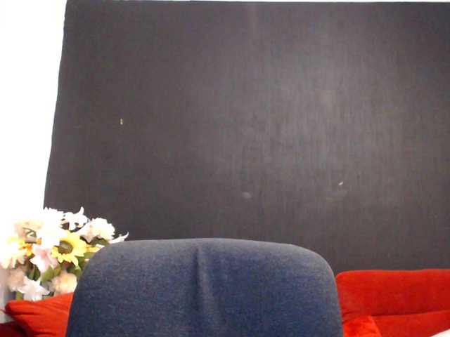 Danielle-Morina live cam on BongaCams