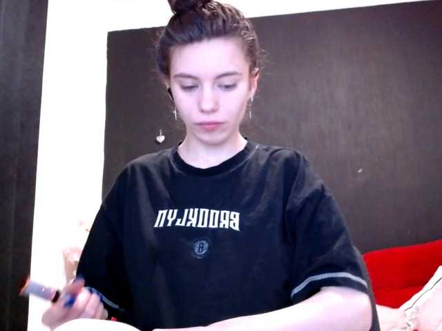 Danielle-Morina live cam on BongaCams