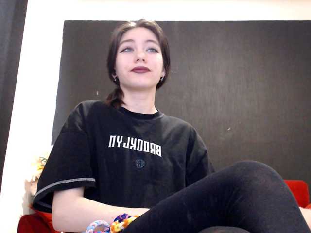 Danielle-Morina live cam on BongaCams