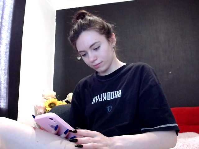 Danielle-Morina live cam on BongaCams