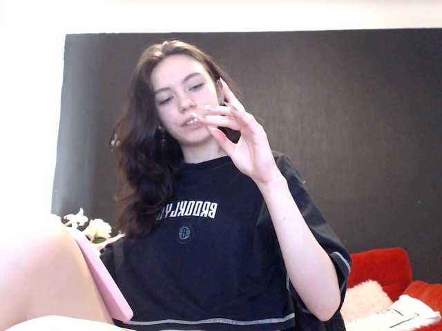 Danielle-Morina live cam on BongaCams