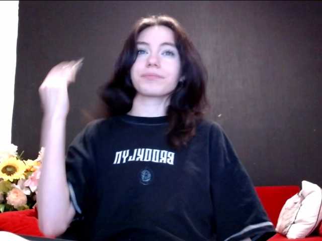 Danielle-Morina live cam on BongaCams