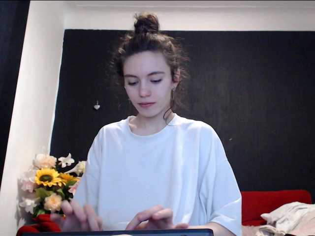 Danielle-Morina live cam on BongaCams