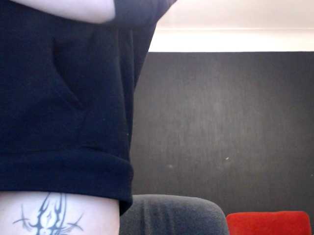 Danielle-Morina live cam on BongaCams