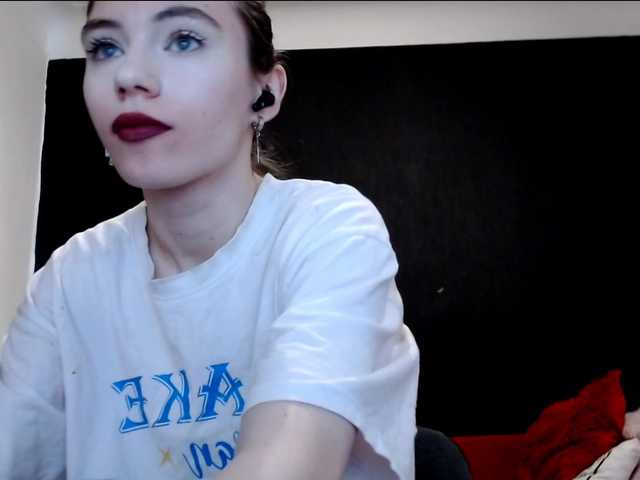 Danielle-Morina live cam on UnifiedCams