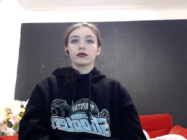 Danielle-Morina live cam on BongaCams