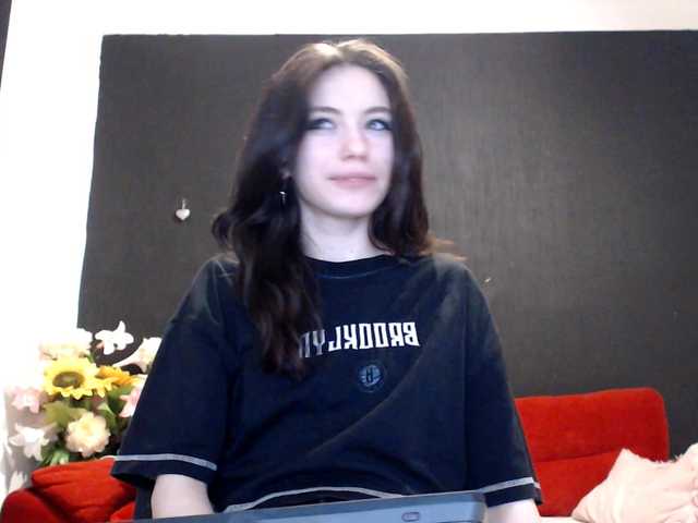 Danielle-Morina live cam on BongaCams