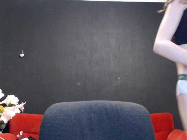 Danielle-Morina live cam preview