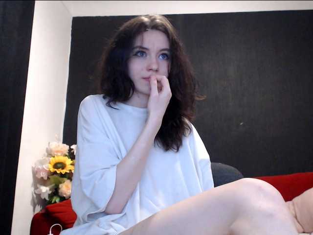 Danielle-Morina live cam on BongaCams