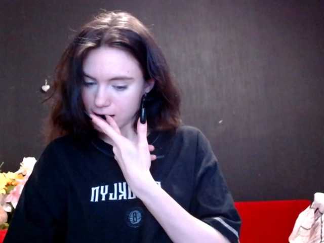 Danielle-Morina live cam on BongaCams