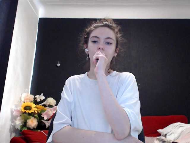 Danielle-Morina live cam on BongaCams
