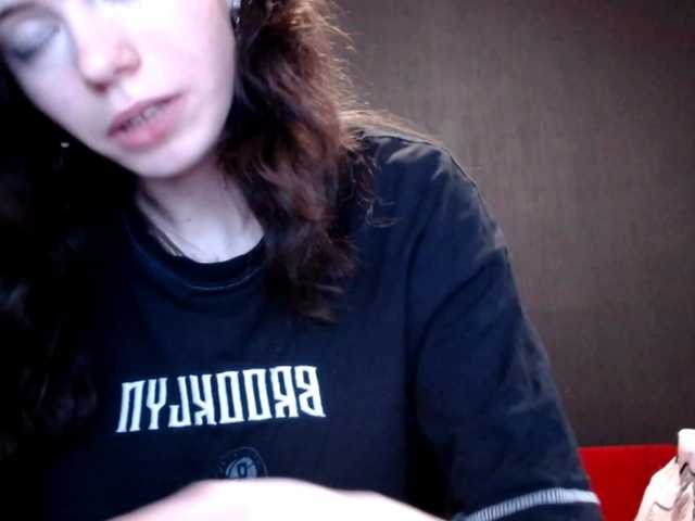 Danielle-Morina live cam on BongaCams