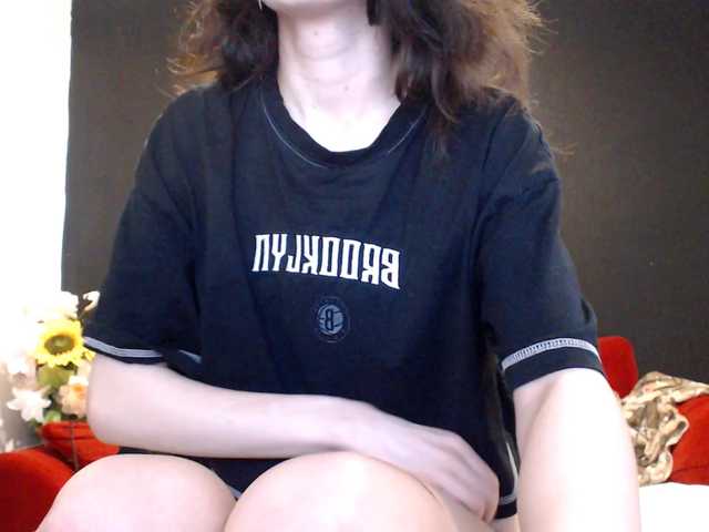 Danielle-Morina live cam on BongaCams
