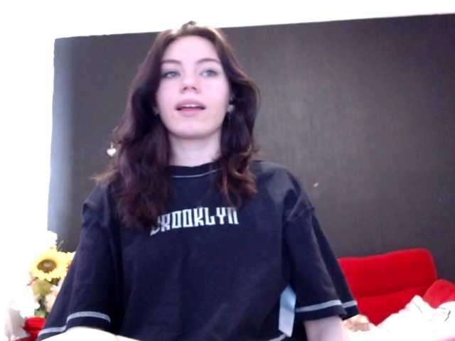 Danielle-Morina live webcam show
