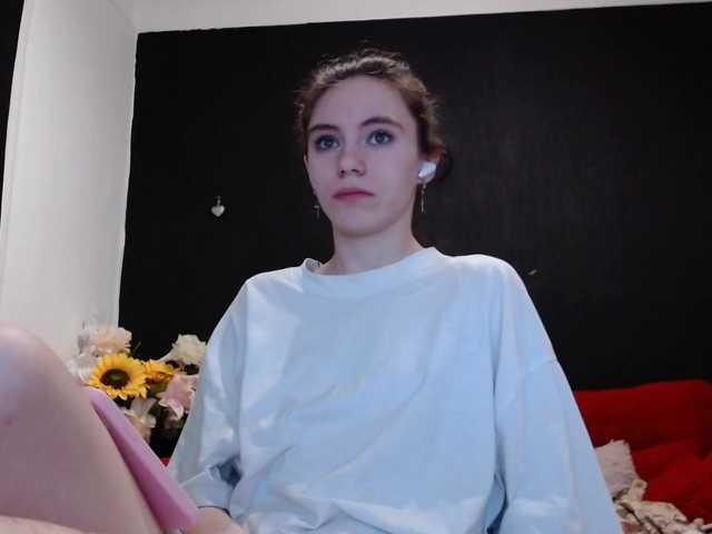 Danielle-Morina live cam on BongaCams