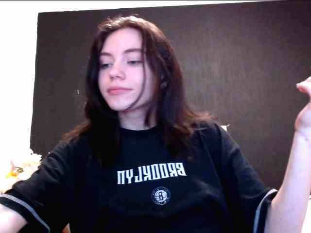 Danielle-Morina Sex Cam Show