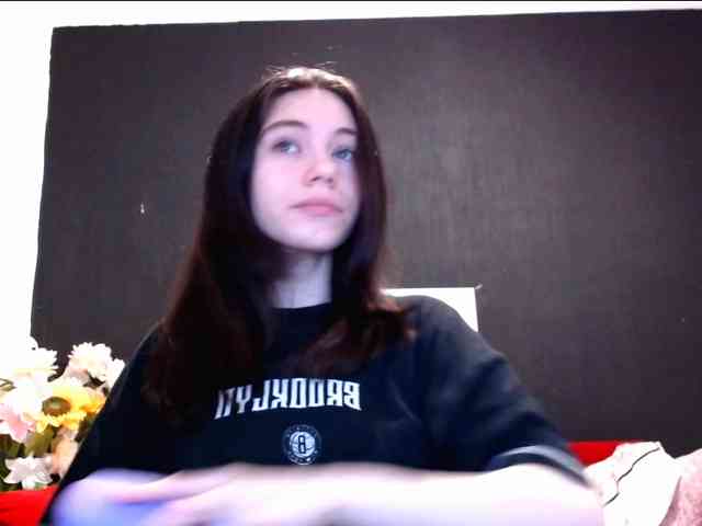 Danielle-Morina Sex Cam Show