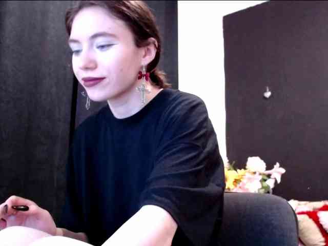 Danielle-Morina Sex Cam Show