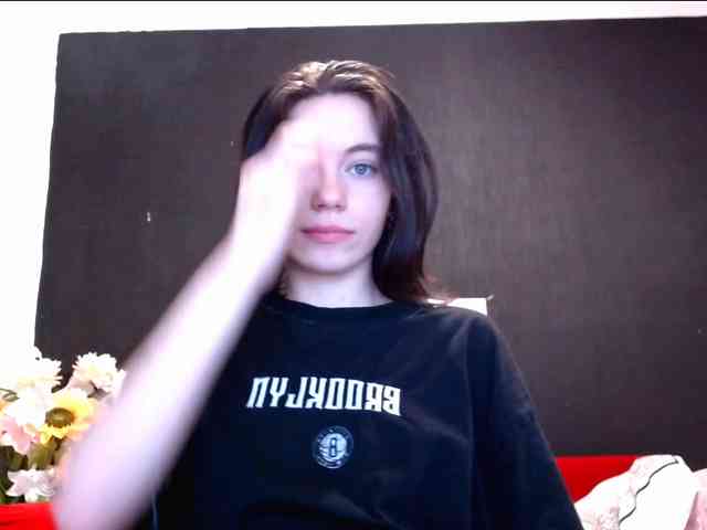 Danielle-Morina Sex Cam Show