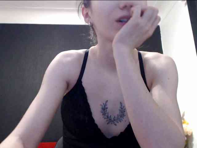 Danielle-Morina webcam