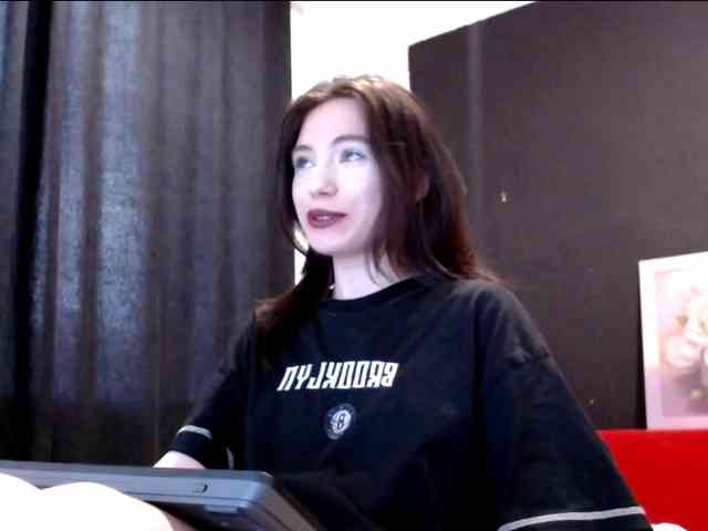 Danielle-Morina webcam