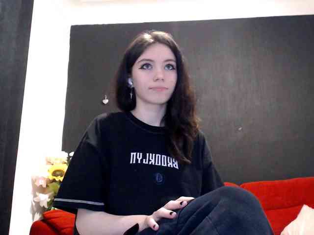 danielle-morina's live room