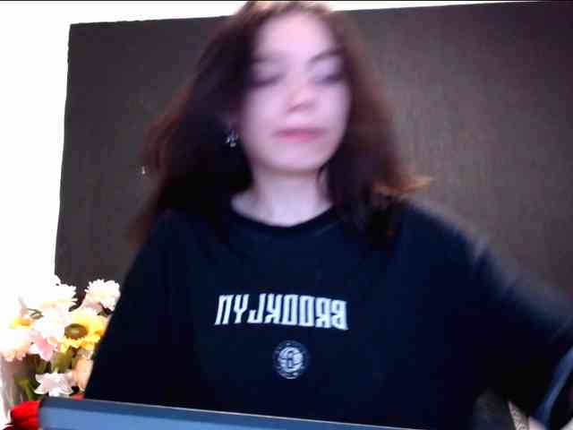 Danielle-Morina Sex Cam Show